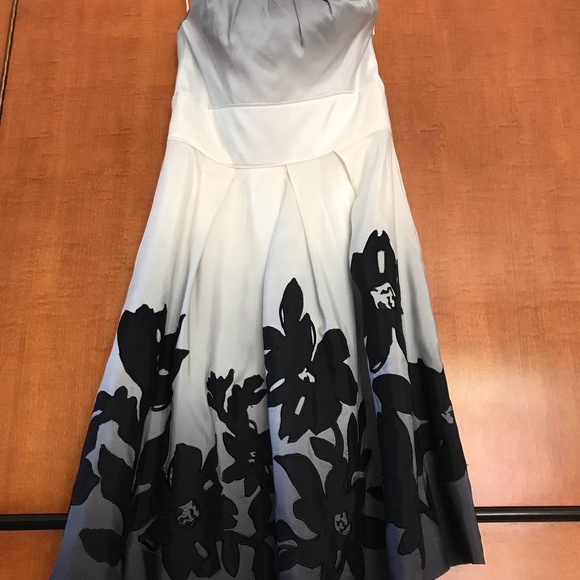 Black and White Dress - Picture 3 of 5